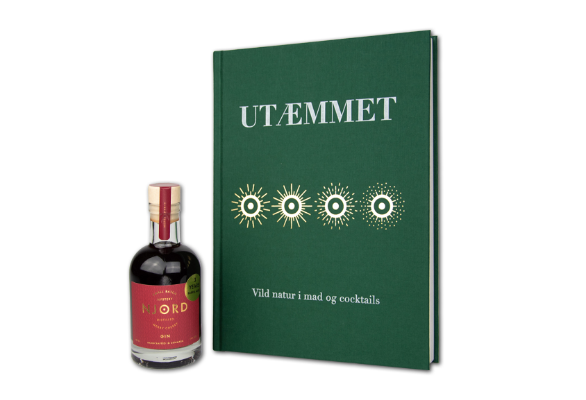 &quot;Utæmmet&quot; recipe book and Merry Cherry gin