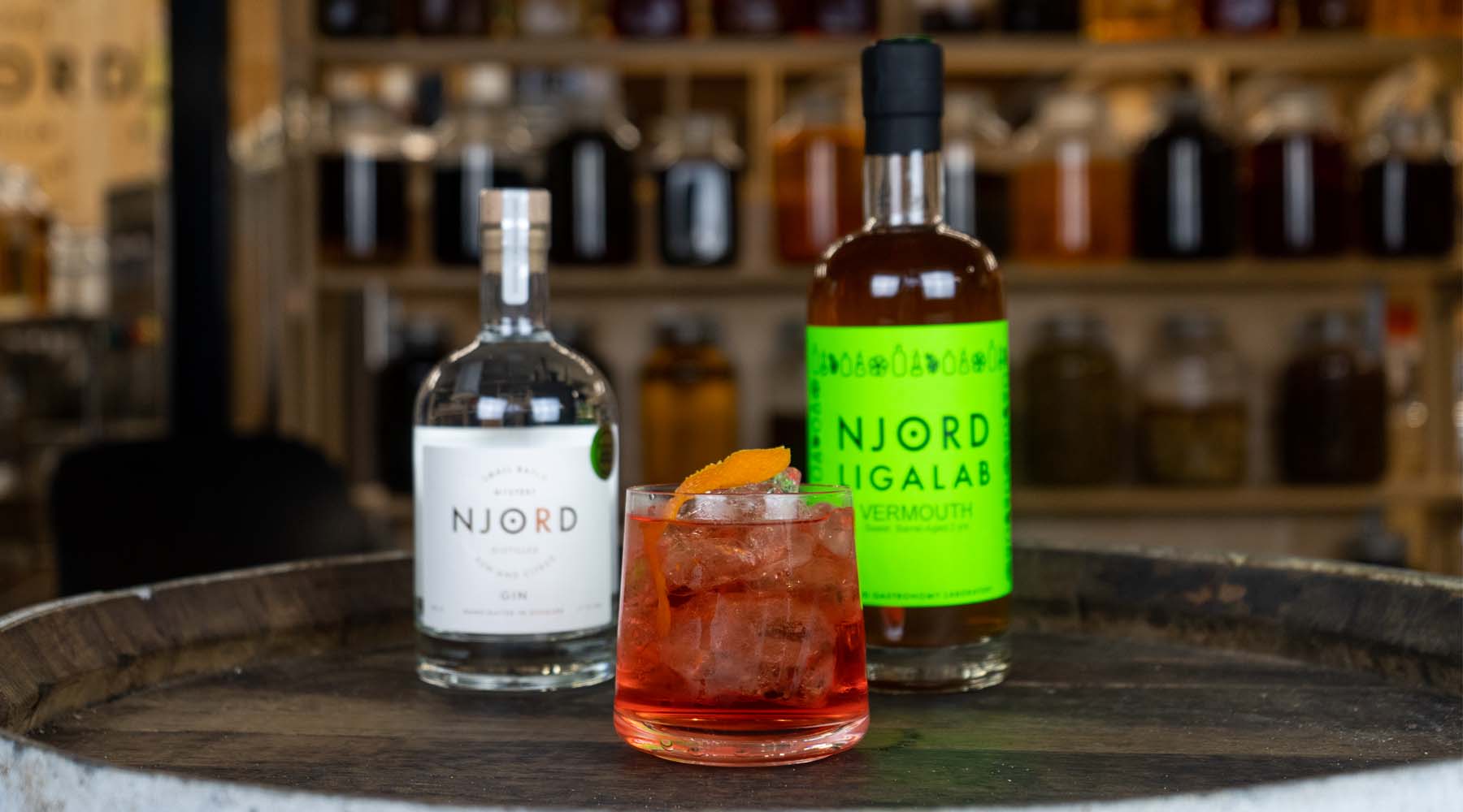 Easy to make negroni with vermouth 